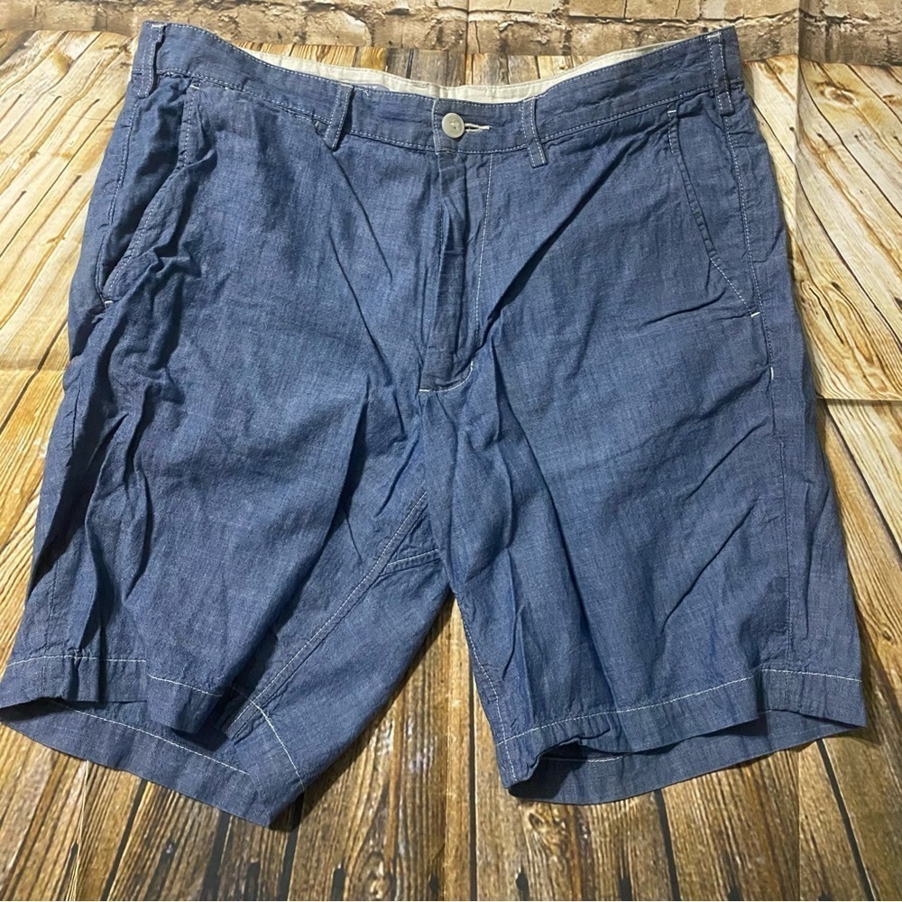 Gap Blue Chambray Cotton Flat Front Straight Fit Shorts